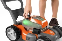 Husqvarna Speelgoed Grasmaaier -Husqvarna 546272601 2 HUSQVARNA20SPEELGOED20GRASMAAIER